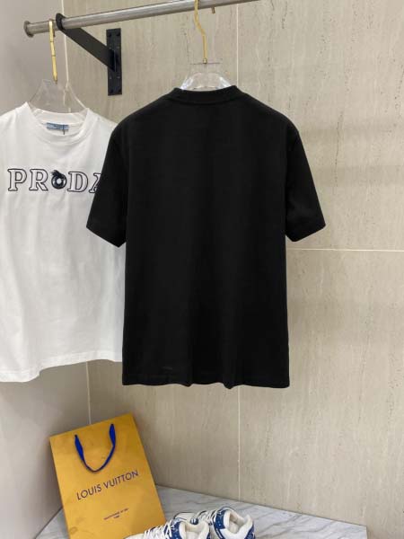 2025年4月3日入荷新作Prada半袖 Tシャツ高級品/LD工場