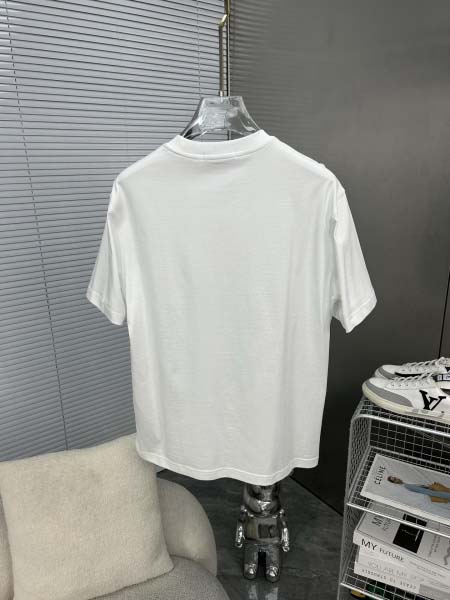 2025年4月4日入荷新作Prada半袖 Tシャツ高級品/LD工場