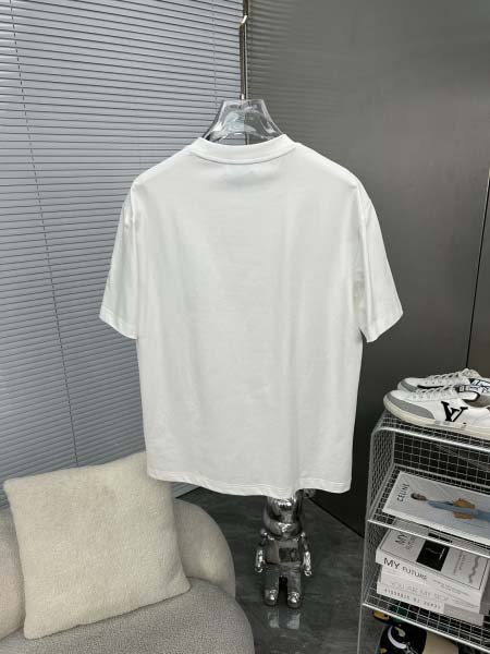 2025年4月4日入荷新作BALENCIAGA半袖 Tシャツ高級品/LD工場