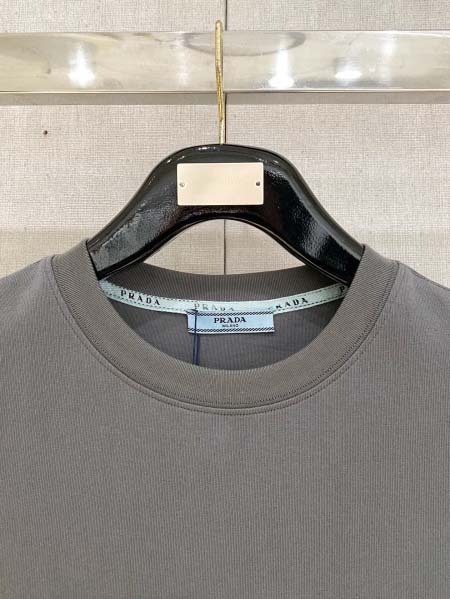 2025年4月4日入荷新作Prada半袖 Tシャツ高級品/LD工場
