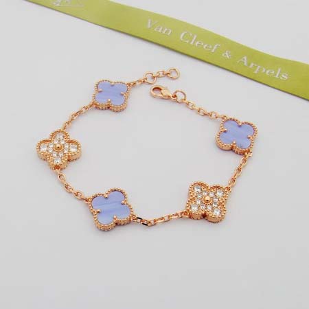 2025年4月4日入荷新品van cleef & arpelsブレスレットギフト/誕生日/記念品/アクセサリーxin工場