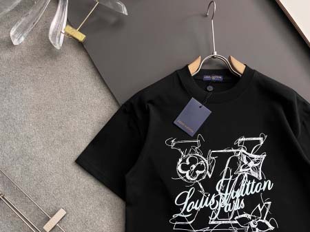 2025年4月15日入荷春夏 新作Louis Vuitton半袖 tシャツ高級なプレゼント/誕生日プレゼント/高品質/メンツ/記念品/ wenzhou工場