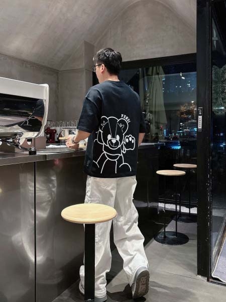 2025年4月22日入荷新作FENDI 半袖 Tシャツ★誕生日プレゼント/ファッションの流行/贈り物/YI+YI工場S-2XL