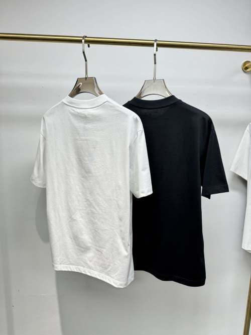 2025年4月23日入荷新作PRADA半袖Tシャツ 原版复刻高級品超厳選★入手困難/誕生日プレゼント/yinx工場