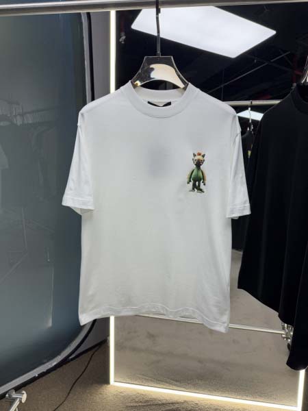 2025年4月24日入荷新作Louis Vuitton半袖Tシャツ 原版复刻高級品香港の会社超厳選★入手困難/誕生日プレゼント/yinx工場M-3XL