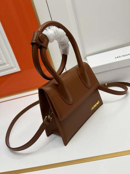 2025年4月27日入荷新作  jacquemus バッグ/ショルダーバッグ/ショルダーバッグ  SIZE:20-15.5-8CM  型番：662  /XX工場