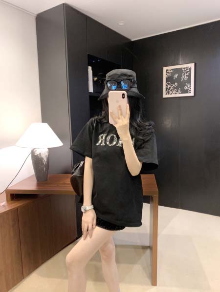 2025年4月29日入荷春夏新作Dior半袖Tシャツ can工場