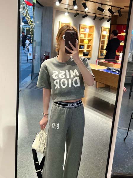 2025年4月29日入荷春夏新作Diorセット上下 can工場