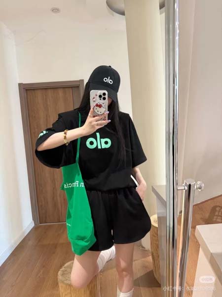 2025年4月29日入荷春夏新作Alo半袖 Tシャツ can工場