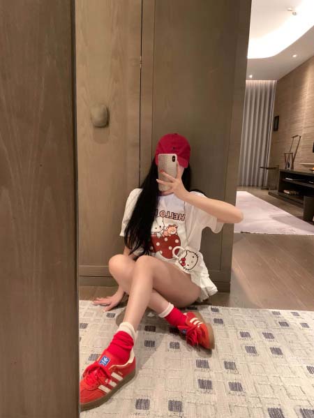 2025年4月29日入荷春夏新作Kitty半袖 Tシャツ can工場