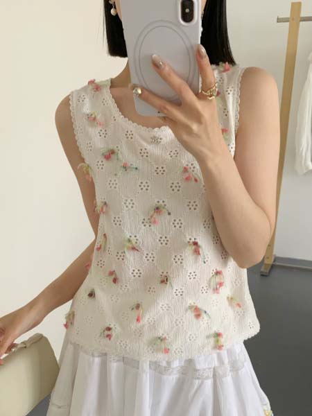 2025年4月30日入荷春夏新作Chanel半袖Tシャツ can工場