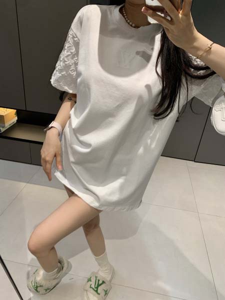 2025年4月30日入荷春夏新作Louis Vuitton半袖 Tシャツ can工場