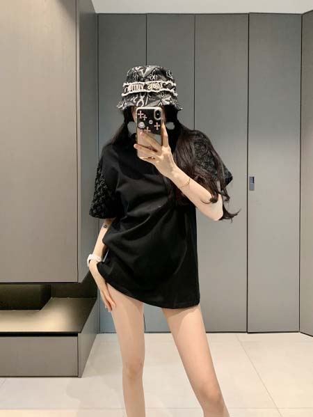 2025年4月30日入荷春夏新作Louis Vuitton半袖 Tシャツ can工場