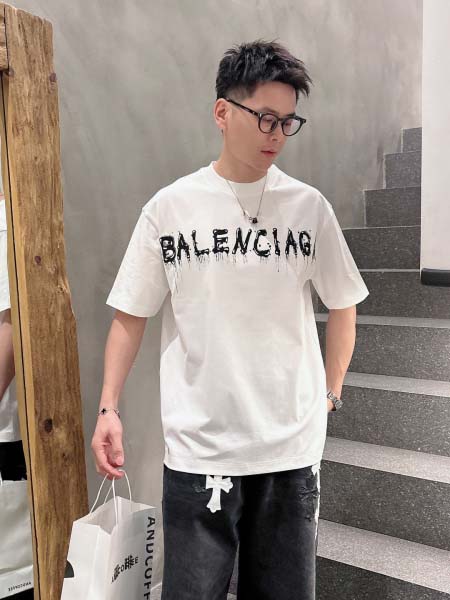 2025年4月4日入荷新作Balenciaga半袖 Tシャツ...