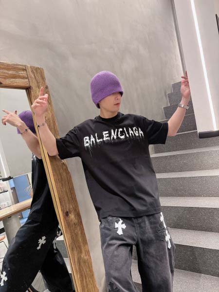 2025年4月4日入荷新作Balenciaga半袖 Tシャツ...
