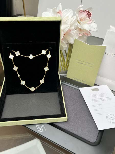2025年4月4日入荷新品van cleef & arpel...