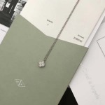 2025年4月4日入荷新品van cleef & arpelsネックレスギフト/誕生日/記念品/アクセサリーxin工場