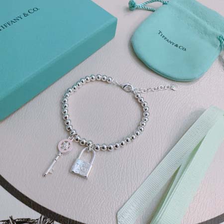 2025年4月4日入荷新品Tiffanyブレスレットギフト/...