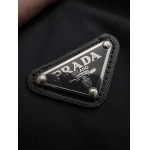 2025年4月13日入荷春夏 新作Prada羽毛 ボン 高級なプレゼント/誕生日プレゼント/高品質/メンツ/記念品/ wenzhou工場