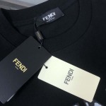2025年4月20日入荷新作Fendi半袖Tシャツ 超厳選★誕生日プレゼント/結婚祝い/内祝い/贈り物/YI+YI工場S~XL