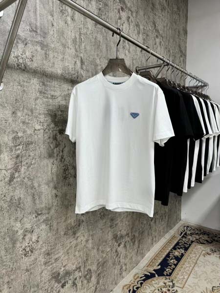 2025年4月21日入荷新作Prada半袖 Tシャツ★誕生日...