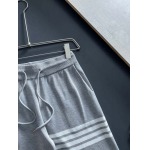 2025年4月21日入荷新作Thom Browneニット半ズボン★誕生日プレゼント/結婚祝い/内祝い/贈り物/LD工場M-XXL