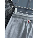 2025年4月21日入荷新作Thom Browneニット半ズボン★誕生日プレゼント/結婚祝い/内祝い/贈り物/LD工場M-XXL