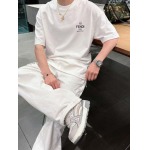 2025年4月22日入荷新作FENDI 半袖 Tシャツ★誕生日プレゼント/ファッションの流行/贈り物/YI+YI工場S-2XL