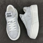 2025年4月22日入荷新品MiuMiu女性用原版復刻 ブランド靴本革製ギフト/誕生日/CT工場35-43