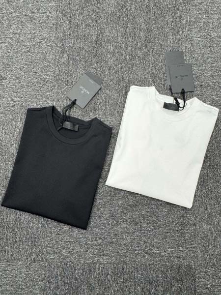 2025年4月24日入荷新作MONCLER半袖Tシャツ 原版...
