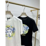 2025年4月24日入荷新作Versace半袖Tシャツ 原版复刻高級品香港の会社超厳選★入手困難/誕生日プレゼント/yinx工場M-XXXL