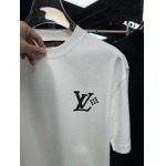 2025年4月24日入荷新作Louis Vuitton半袖Tシャツ 原版复刻高級品香港の会社超厳選★入手困難/誕生日プレゼント/yinx工場M-XXXL