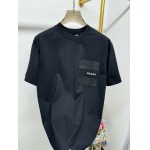 2025年4月25日入荷新作PRADA半袖Tシャツ 原版复刻高級品香港の会社超厳選★入手困難/誕生日プレゼント/yinx工場