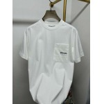 2025年4月25日入荷新作PRADA半袖Tシャツ 原版复刻高級品香港の会社超厳選★入手困難/誕生日プレゼント/yinx工場