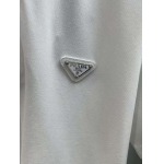 2025年4月26日入荷新作Prada半袖ポロシャツ 原版复刻高級品香港の会社超厳選★入手困難/誕生日プレゼント/yinx工場