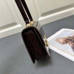 2025年4月29日入荷新作CELINE 2024秋季新作 GARANCELINEサイズ：18.5*13*7cm/XX工場