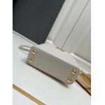 2025年4月29日入荷新作 小 Louis VuittonM23943 Capucines21 x 14 x 8CM/XX工場