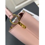 2025年4月29日入荷新作 Louis Vuitton M24664 Capucines East West 33x19x9CM/XX工場
