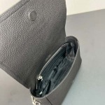 2025年4月29日入荷新作 PRADA 新作 1BD31423x 18x 9cm/XX工場