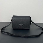 2025年4月29日入荷新作 PRADA 新作 1BD31423x 18x 9cm/XX工場