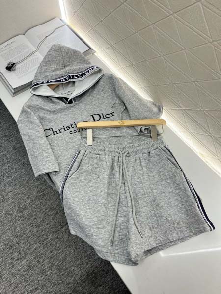 2025年4月29日入荷春夏新作Diorセット上下 can工...