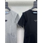 2025年4月29日入荷春夏新作Pradaワンピース can工場