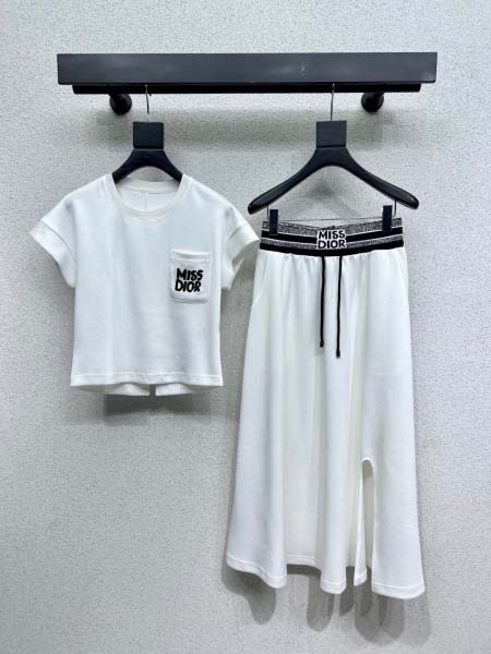 2025年4月30日入荷春夏新作Diorセット上下 can工...