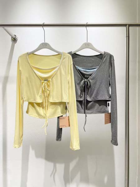2025年4月30日入荷春夏新作miumiu長袖+タンクトッ...