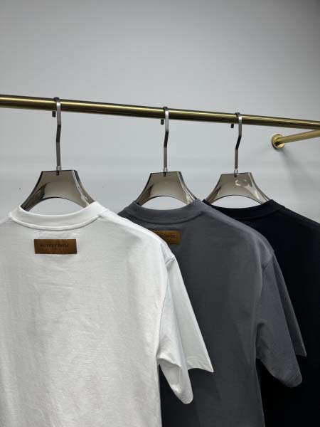 2025年5月21日入荷新作Louis Vuitton半袖Tシャツ 原版复刻高級品香港の会社超厳選★入手困難/誕生日プレゼント/yinx工場
