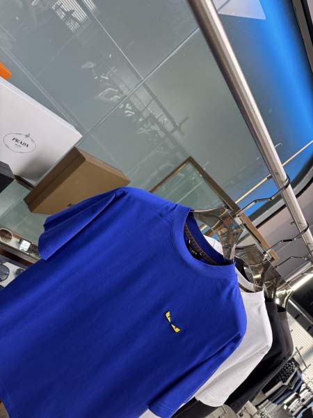 2025年5月22日入荷新作Fendi半袖Tシャツ 原版复刻高級品香港の会社超厳選★入手困難/誕生日プレゼント/yinx工場