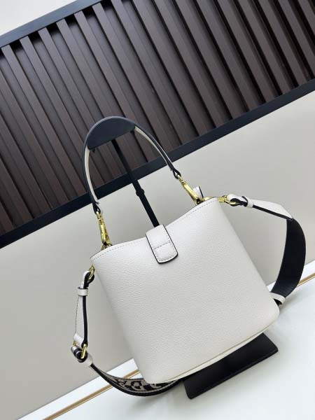 2025年5月28日入荷新作  Saffiano  SIZE:19x18X12cm  お安い/人気/本革 バッグ/XX工場