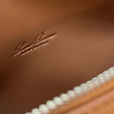 2025年5月28日入荷新作 loro piana  size：19.5*6.5*12cm  お安い/人気/本革 バッグ/XX工場
