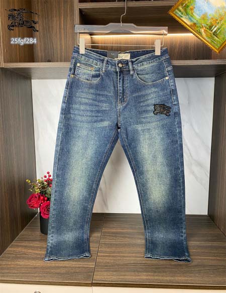 2025年5月10日入荷新作Burberryジーパン安価で人...