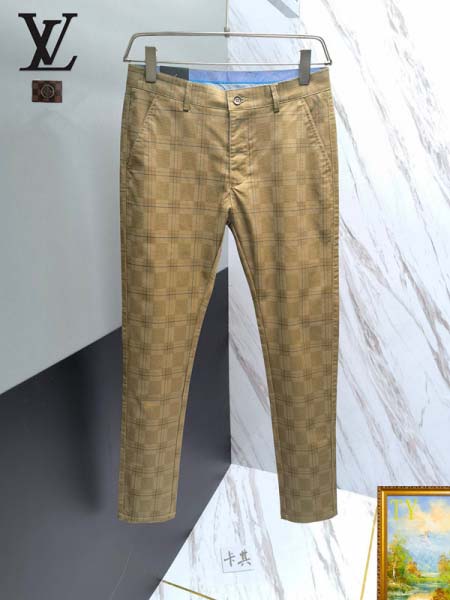 2025年5月10日入荷新作Louis Vuittonスラッ...
